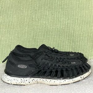 KEEN Youth Uneek Paracord String Black/White Athletic Running Shoes SZ US 4Y W6